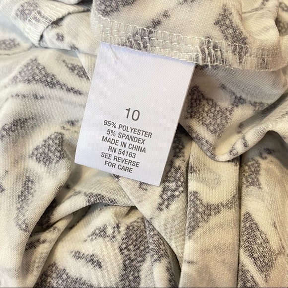 Roz & Ali Women‎ Dress Size 10 Stretch Ruched Poly Grey Floral Dress. - Picture 7 of 9